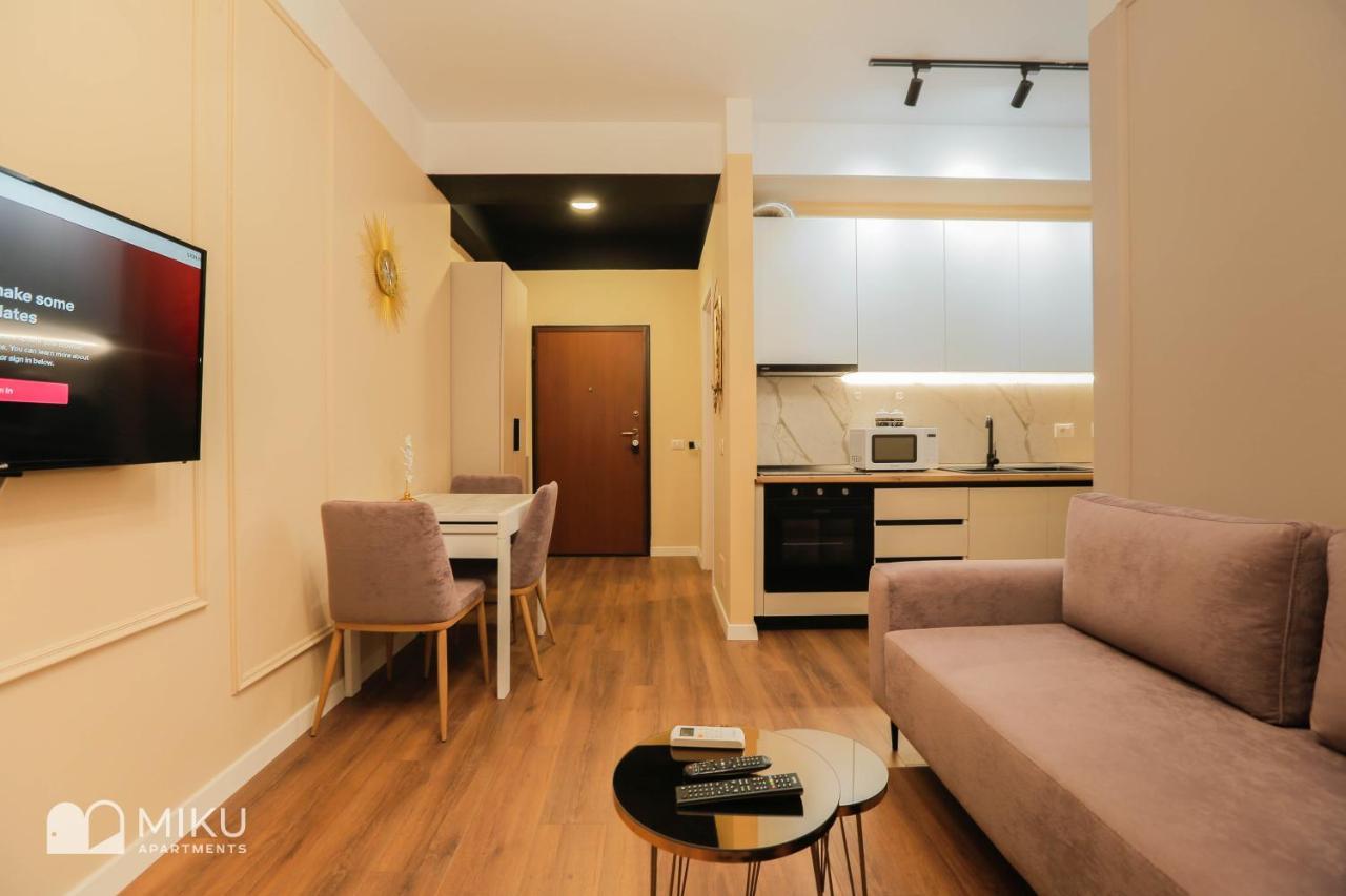 Miku Apartment - Perfect 1Bedroom At Komuna E Parisit 地拉那 外观 照片