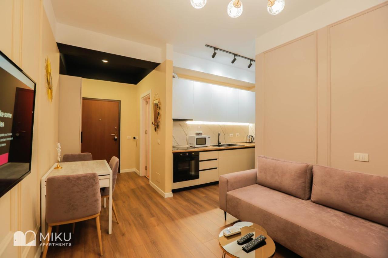 Miku Apartment - Perfect 1Bedroom At Komuna E Parisit 地拉那 外观 照片